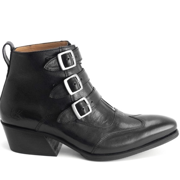 John Fluevog Jack Idol buckle women's leather boots sz gently used